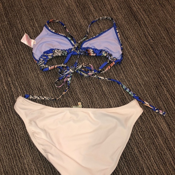 SWIM SET💧💧 - Picture 2 of 8